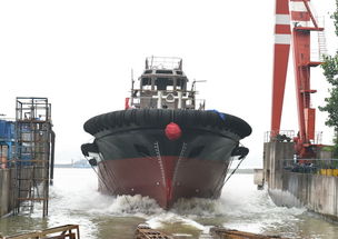 創(chuàng)新工藝顯神威，鎮(zhèn)江船廠3676kw全回轉(zhuǎn)拖船成功采用氣囊下水